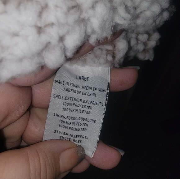 Misses sz L Thread & Supply Wubby Sherpa Tan And cream zip of Vest - Picture 7 of 9